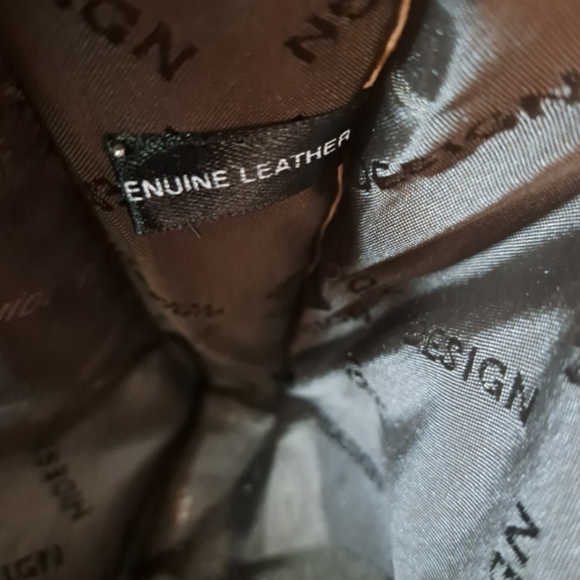 Vintage Hidesign Genuine Leather Women's Burgundy Shoulder Bag - Picture 13 of 16